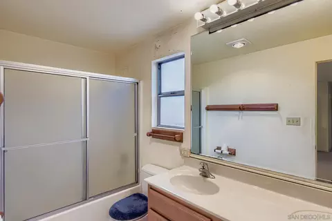 Bath - 9253 Maranda Dr, Santee, CA 92071 photo 1 of 2