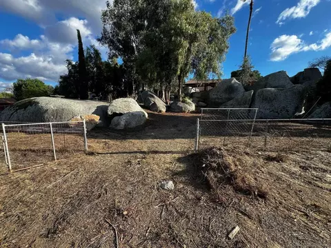 Exterior - 2542 Mitten Ln, Ramona, CA 92065 photo 5 of 8