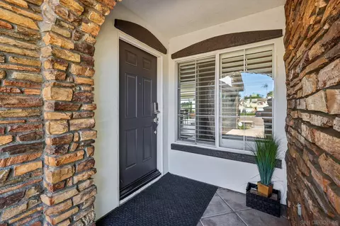Entry Way - 1512 Thomas Pl, Chula Vista, CA 91911 photo 2 of 5