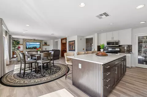 Kitchen - 1512 Thomas Pl, Chula Vista, CA 91911 photo 4 of 5