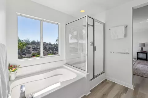 Bath - 1512 Thomas Pl, Chula Vista, CA 91911 photo 9 of 9