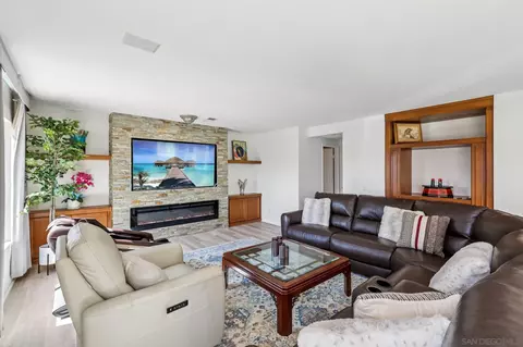 Living - 1512 Thomas Pl, Chula Vista, CA 91911 photo 6 of 8