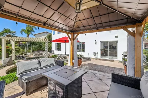 Exterior - 1512 Thomas Pl, Chula Vista, CA 91911 photo 6 of 20