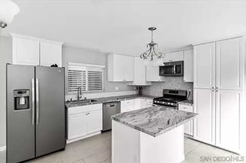 401 Blueridge Pl, Escondido, CA 92026