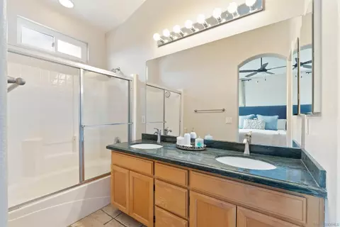 Bath - 394 Carmel Creeper Pl, Encinitas, CA 92024 photo 1 of 5
