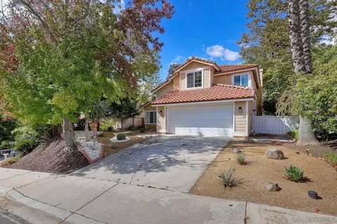 2133 Emberwood Way, Escondido, CA 92029 photo 2