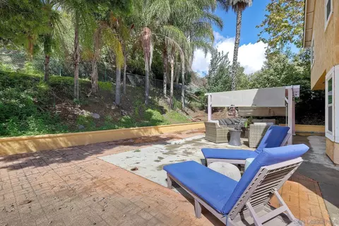 2133 Emberwood Way, Escondido, CA 92029 photo 32