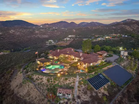 View/Area - 15707 Blue Crystal Trl, Poway, CA 92064 photo 5 of 5