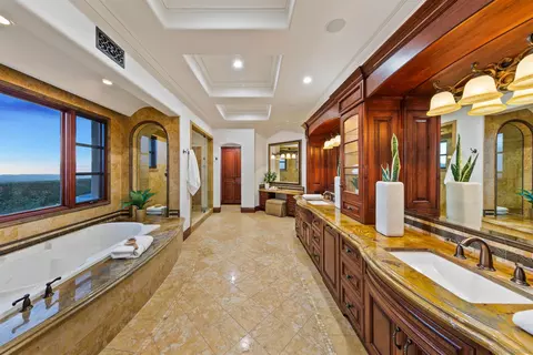 Bath - 15707 Blue Crystal Trl, Poway, CA 92064 photo 1 of 1