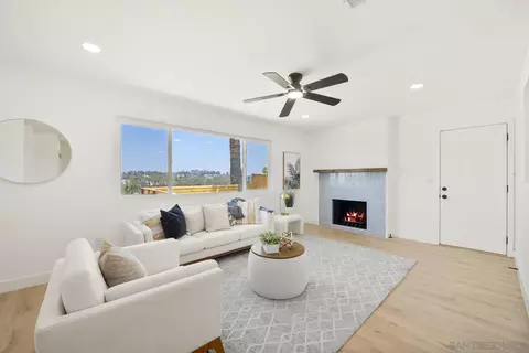 Living - 3912 Wooster Dr, Oceanside, CA 92056 photo 2 of 4