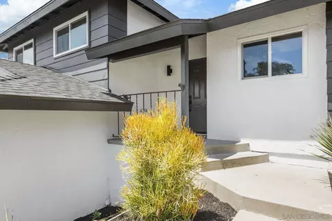 Exterior - 3912 Wooster Dr, Oceanside, CA 92056 photo 2 of 5