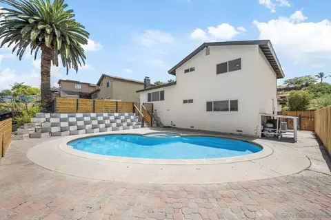 Exterior - 3912 Wooster Dr, Oceanside, CA 92056 photo 3 of 5