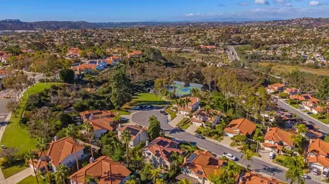 View/Area - 1931 Avenida Joaquin, Encinitas, CA 92024 photo 5 of 7