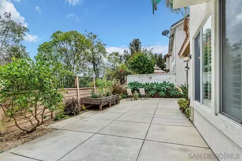 Exterior - 1171 Monterey Pl, Encinitas, CA 92024 photo 5 of 8