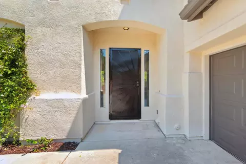 Entry Way - 3380 Vista Norte, Escondido, CA 92025 photo 1 of 3
