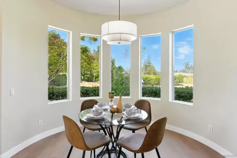 Dining - 3380 Vista Norte, Escondido, CA 92025 photo 4 of 4
