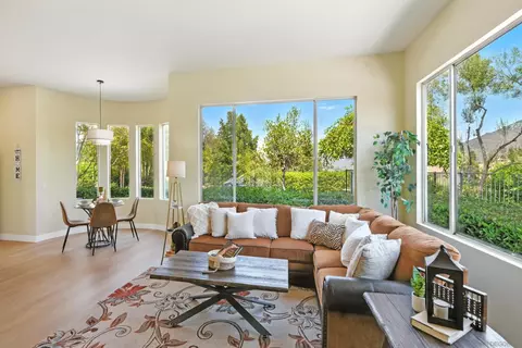 Living - 3380 Vista Norte, Escondido, CA 92025 photo 4 of 4