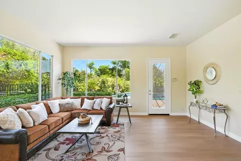 Living - 3380 Vista Norte, Escondido, CA 92025 photo 2 of 4