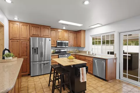 Kitchen - 14449 Range Park Rd, Poway, CA 92064 photo 1 of 4