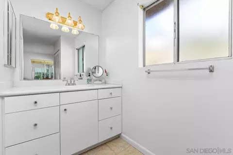 Bath - 4142 Galbar St, Oceanside, CA 92056 photo 4 of 5
