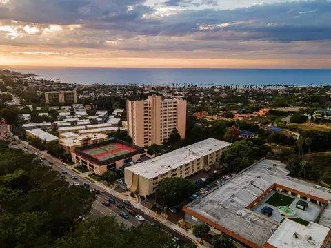 2510 Torrey Pnes #415, La Jolla, CA 92037