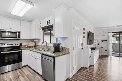 Kitchen - 1423 Graves Ave #240, El Cajon, CA 92021 photo 1 of 4