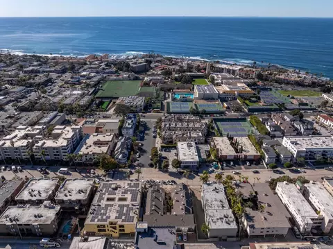 View/Area - 7585 Eads #A, La Jolla, CA 92037 photo 4 of 9