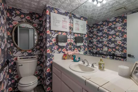Bath - 7585 Eads #A, La Jolla, CA 92037 photo 1 of 3