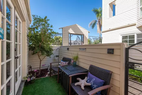 Exterior - 7585 Eads #A, La Jolla, CA 92037 photo 3 of 14