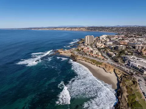View/Area - 7585 Eads #A, La Jolla, CA 92037 photo 7 of 9