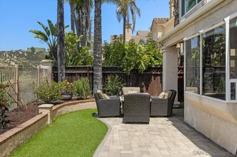Exterior - 2292 Rock Crest Gln, Escondido, CA 92026 photo 10 of 13