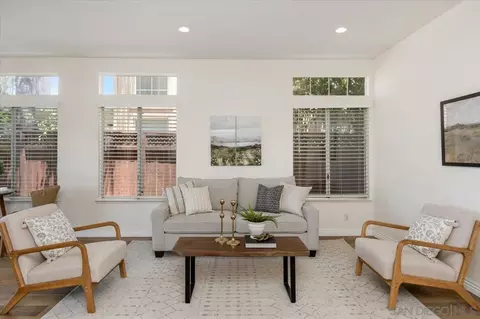 Living - 2292 Rock Crest Gln, Escondido, CA 92026 photo 5 of 5