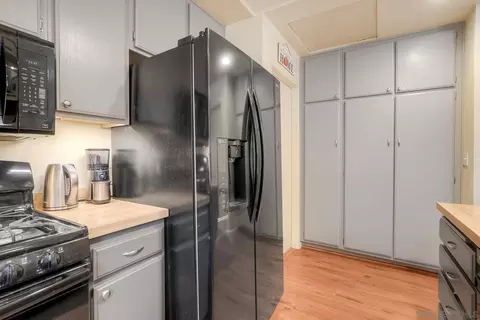 Kitchen - 1007 Howard Ave #42, Escondido, CA 92029 photo 5 of 6