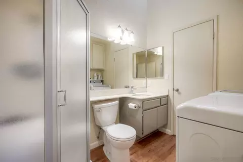 Bath - 1007 Howard Ave #42, Escondido, CA 92029 photo 2 of 2