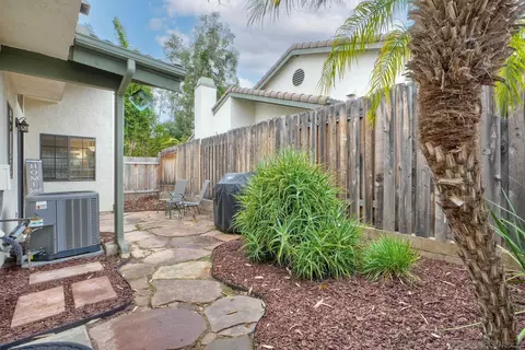 Exterior - 1007 Howard Ave #42, Escondido, CA 92029 photo 4 of 8