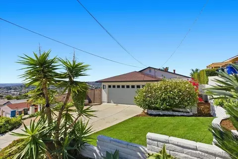 1214 Maria Ave, Spring Valley, CA 91977