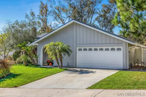 4535 Trieste Dr, Carlsbad, CA 92010 photo 2