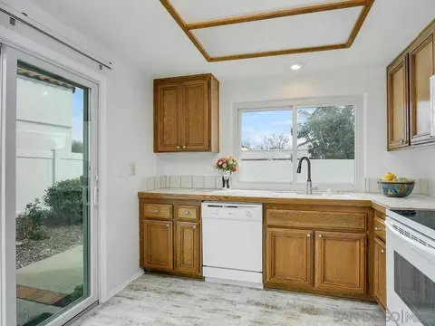 Kitchen - 4780 Miletus Way, Oceanside, CA 92056 photo 2 of 3