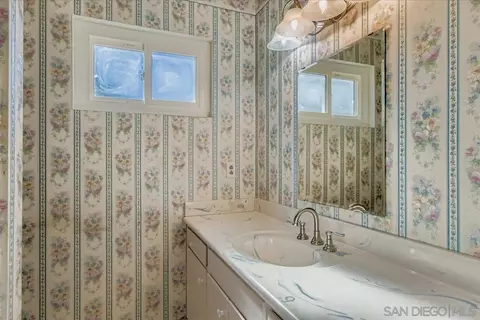 3245 Valley St, Carlsbad, CA 92008 photo 21