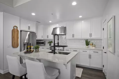 Kitchen - 2730 Evans Rd #9, San Diego, CA 92106 photo 2 of 6