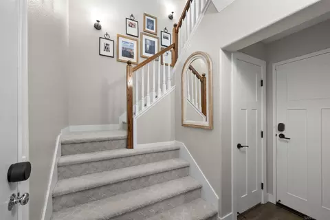 Entry Way - 2730 Evans Rd #9, San Diego, CA 92106 photo 1 of 2