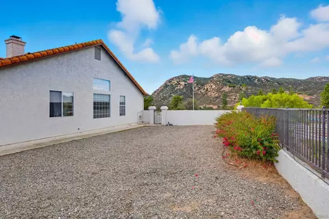Exterior - 470 Chestnut Roan Dr, Alpine, CA 91901 photo 14 of 20