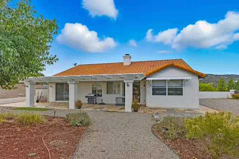 Exterior - 470 Chestnut Roan Dr, Alpine, CA 91901 photo 16 of 20
