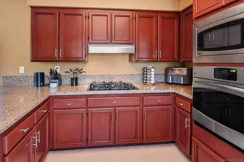 Kitchen - 470 Chestnut Roan Dr, Alpine, CA 91901 photo 5 of 5