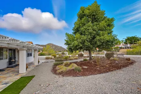 Exterior - 470 Chestnut Roan Dr, Alpine, CA 91901 photo 7 of 20