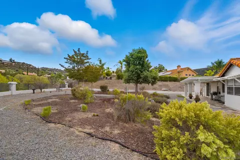 Exterior - 470 Chestnut Roan Dr, Alpine, CA 91901 photo 13 of 20