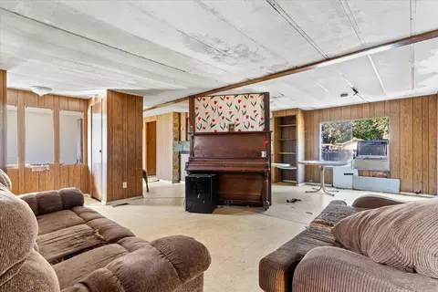 Living - 2174 Baldwin Ave, Palermo, CA 95968 photo 2 of 4