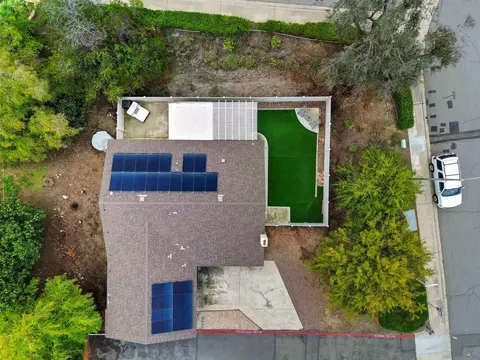 View/Area - 2304 Meadowridge Pl, Spring Valley, CA 91977 photo 2 of 8