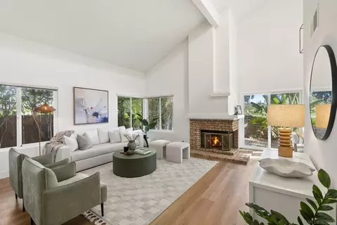 Living - 1666 Tennis Match Way, Encinitas, CA 92024 photo 2 of 3