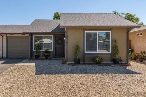 Exterior - 4617 Westridge Dr, Oceanside, CA 92056 photo 2 of 8